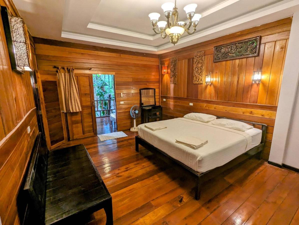 Ziggy Stardust Hotel Koh Phayam Luaran gambar