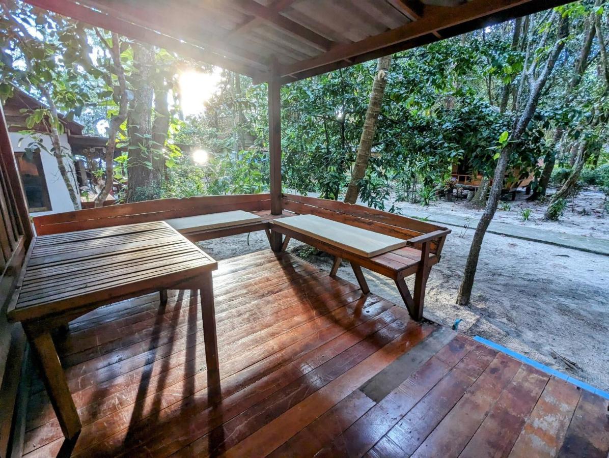 Ziggy Stardust Hotel Koh Phayam Luaran gambar