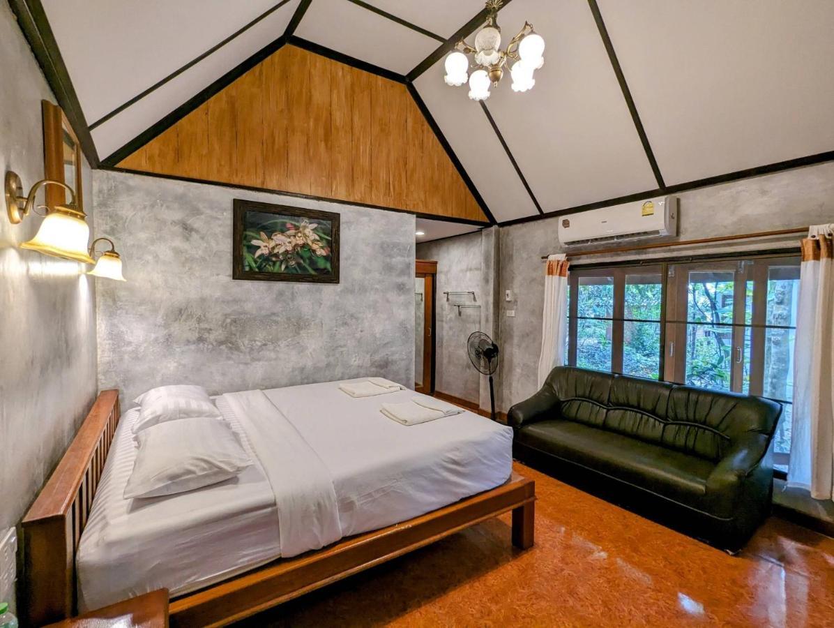 Ziggy Stardust Hotel Koh Phayam Luaran gambar