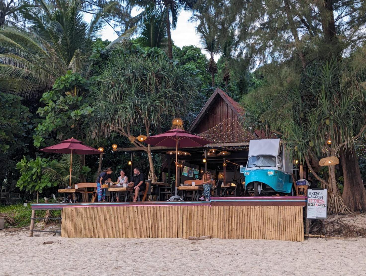 Ziggy Stardust Hotel Koh Phayam Luaran gambar