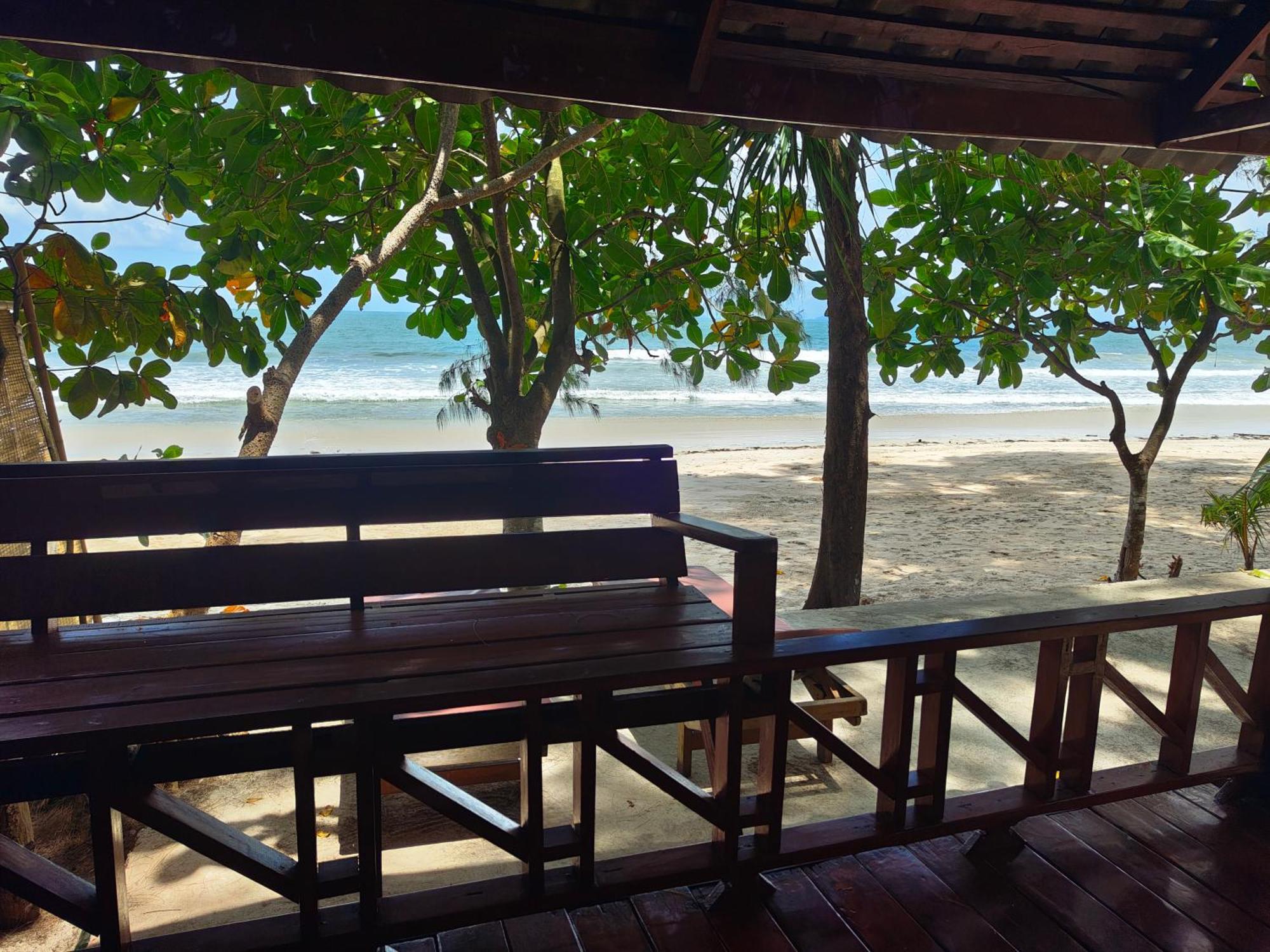 Ziggy Stardust Hotel Koh Phayam Luaran gambar