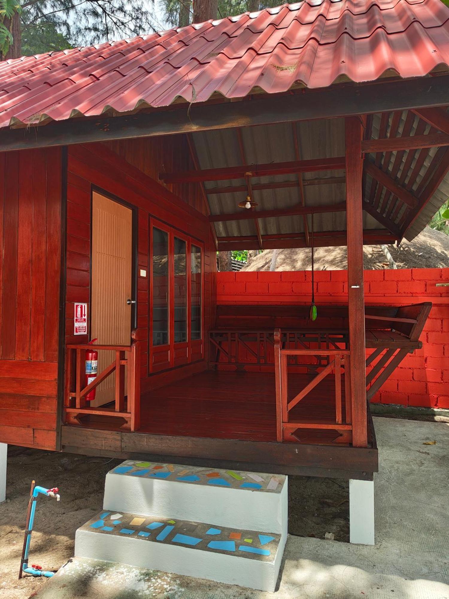 Ziggy Stardust Hotel Koh Phayam Luaran gambar